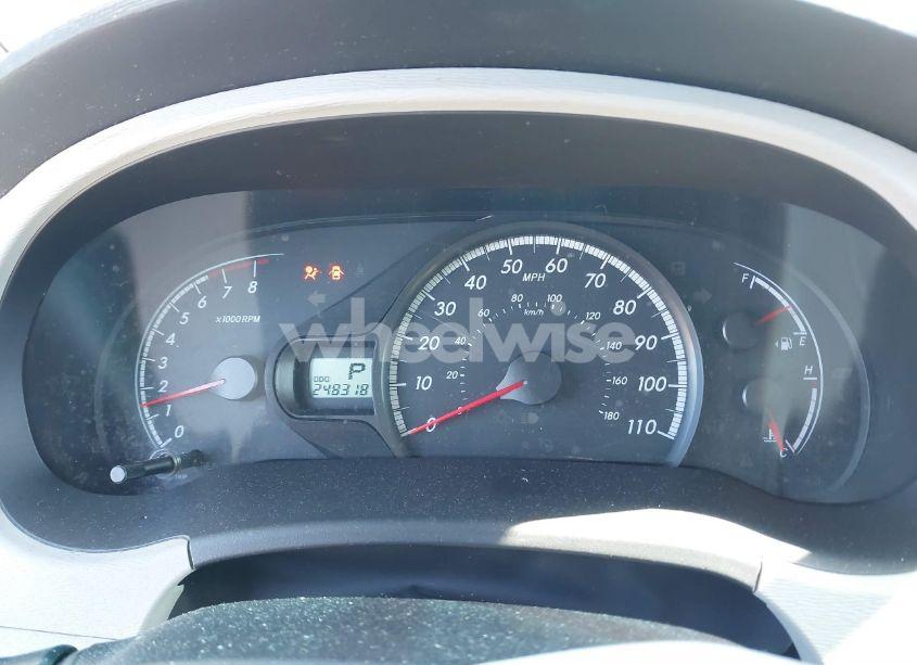 Photo 7 of 2011 Toyota Sienna BASE V6 (VIN 5TDZK3DC6BS125737)