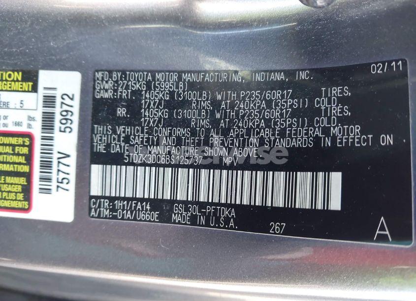 Photo 9 of 2011 Toyota Sienna BASE V6 (VIN 5TDZK3DC6BS125737)
