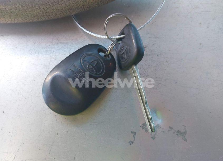 Photo 11 of 2011 Toyota Sienna BASE V6 (VIN 5TDZK3DC6BS171780)