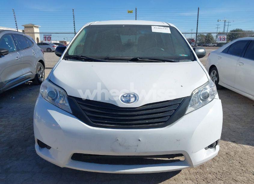 Photo 12 of 2012 Toyota Sienna BASE V6 7 PASSENGER (VIN 5TDZK3DC6CS178052)