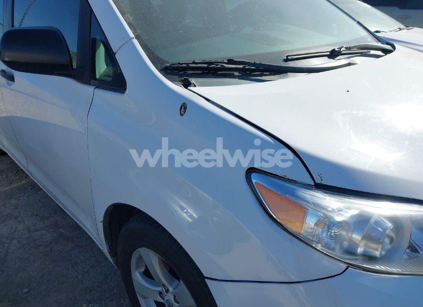 Photo 17 of 2012 Toyota Sienna BASE V6 7 PASSENGER (VIN 5TDZK3DC6CS178052)