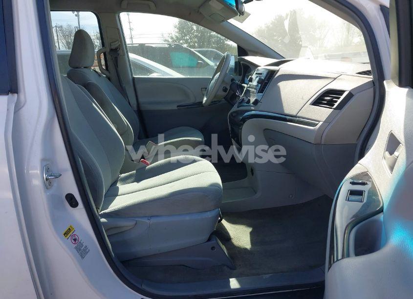 Photo 5 of 2012 Toyota Sienna BASE V6 7 PASSENGER (VIN 5TDZK3DC6CS178052)