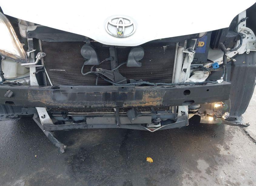 Photo 6 of 2013 Toyota Sienna L V6 7 PASSENGER (VIN 5TDZK3DC6DS280582)