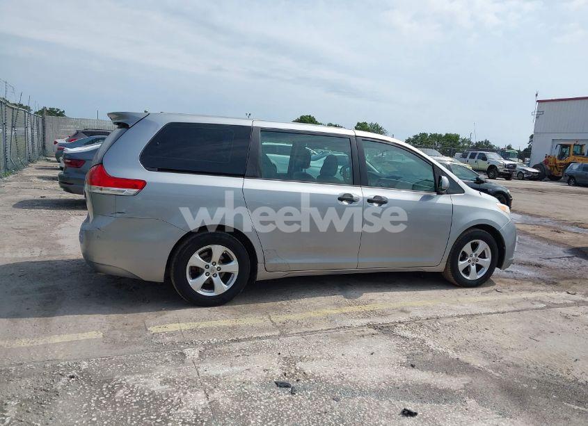 Photo 13 of 2013 Toyota Sienna L V6 7 PASSENGER (VIN 5TDZK3DC6DS349268)