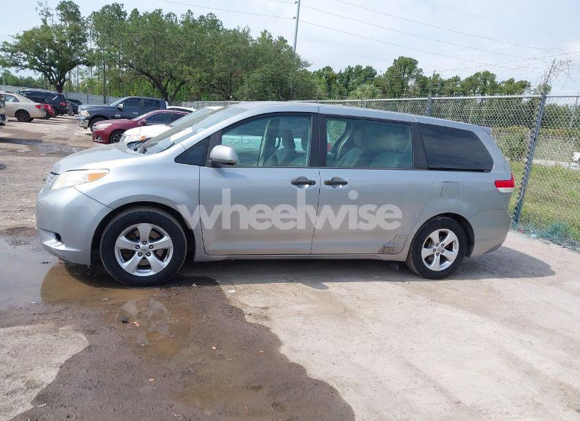 Photo 14 of 2013 Toyota Sienna L V6 7 PASSENGER (VIN 5TDZK3DC6DS349268)