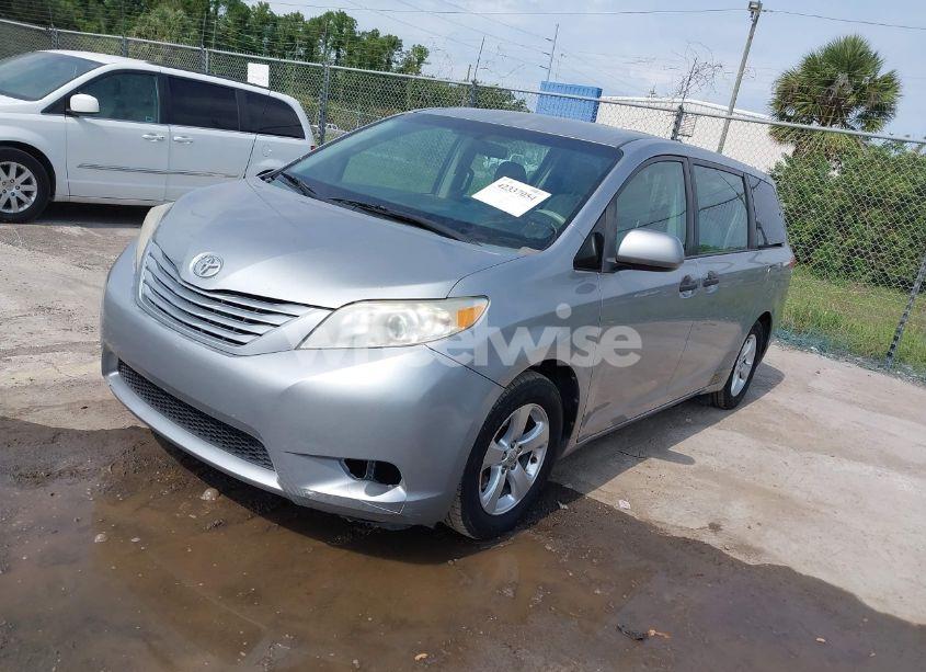Photo 2 of 2013 Toyota Sienna L V6 7 PASSENGER (VIN 5TDZK3DC6DS349268)