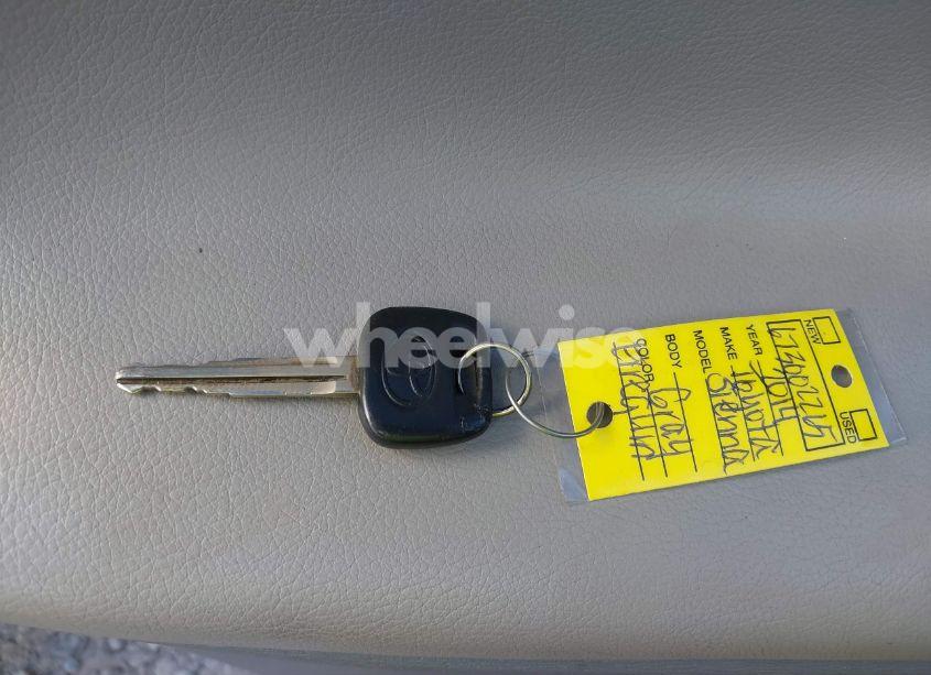 Photo 11 of 2014 Toyota Sienna L V6 7 PASSENGER (VIN 5TDZK3DC6ES421278)