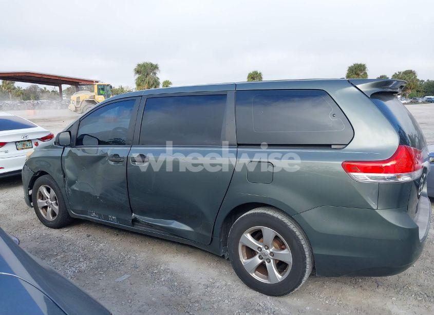 Photo 14 of 2014 Toyota Sienna L V6 7 PASSENGER (VIN 5TDZK3DC6ES421278)