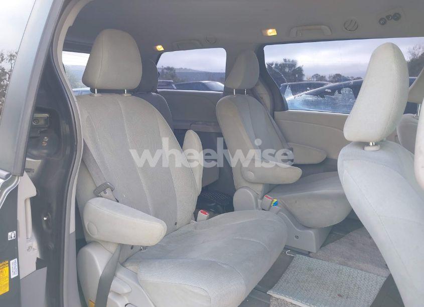Photo 8 of 2014 Toyota Sienna L V6 7 PASSENGER (VIN 5TDZK3DC6ES421278)