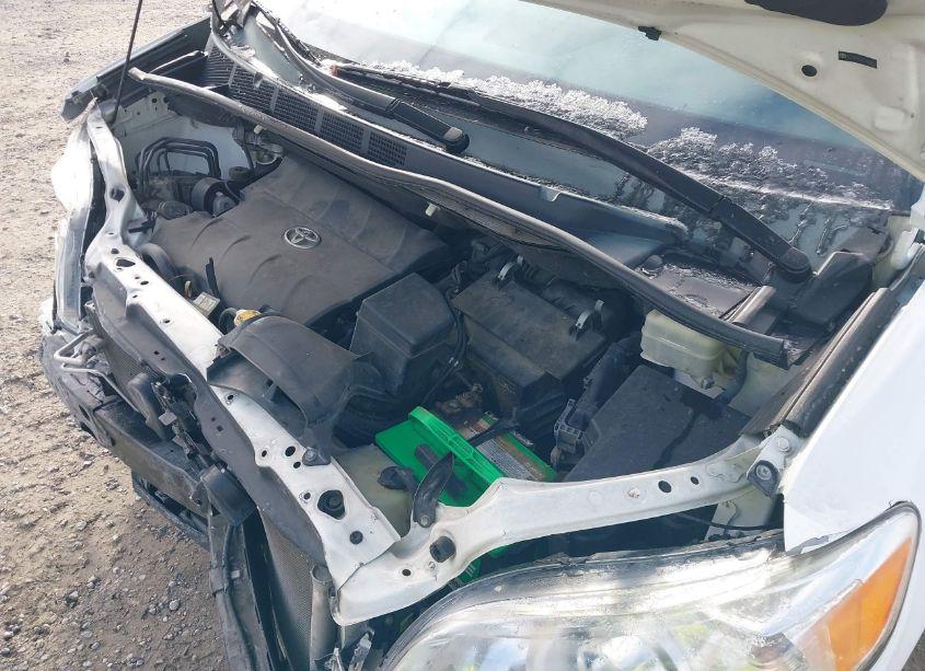 Photo 10 of 2015 Toyota Sienna L 7 PASSENGER (VIN 5TDZK3DC6FS568959)