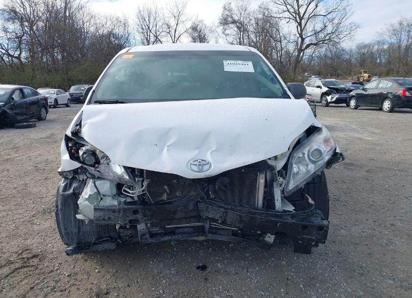 Photo 13 of 2015 Toyota Sienna L 7 PASSENGER (VIN 5TDZK3DC6FS568959)