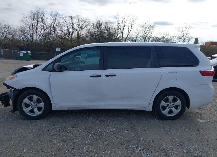 Photo 15 of 2015 Toyota Sienna L 7 PASSENGER (VIN 5TDZK3DC6FS568959)