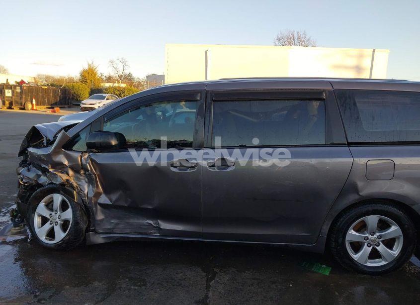Photo 15 of 2016 Toyota Sienna L 7 PASSENGER (VIN 5TDZK3DC6GS740375)