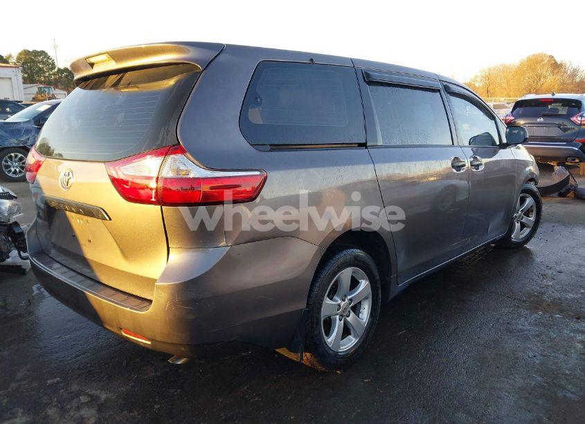 Photo 4 of 2016 Toyota Sienna L 7 PASSENGER (VIN 5TDZK3DC6GS740375)