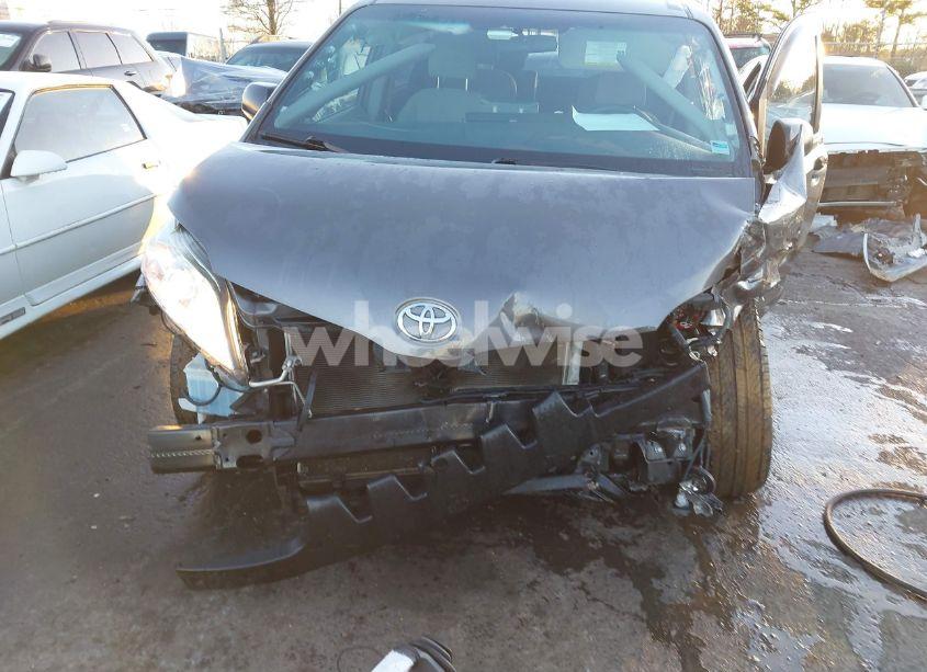 Photo 6 of 2016 Toyota Sienna L 7 PASSENGER (VIN 5TDZK3DC6GS740375)