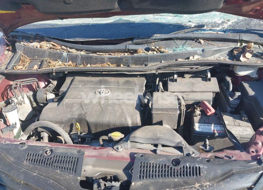 Photo 10 of 2011 Toyota Sienna BASE V6 (VIN 5TDZK3DC7BS084244)