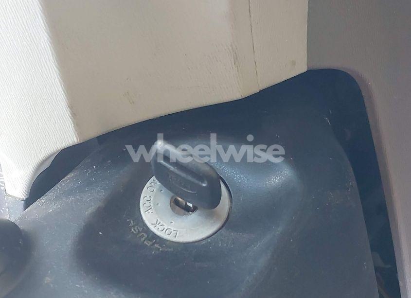 Photo 11 of 2011 Toyota Sienna BASE V6 (VIN 5TDZK3DC7BS084244)