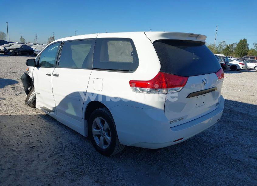 Photo 3 of 2012 Toyota Sienna BASE V6 7 PASSENGER (VIN 5TDZK3DC7CS270240)