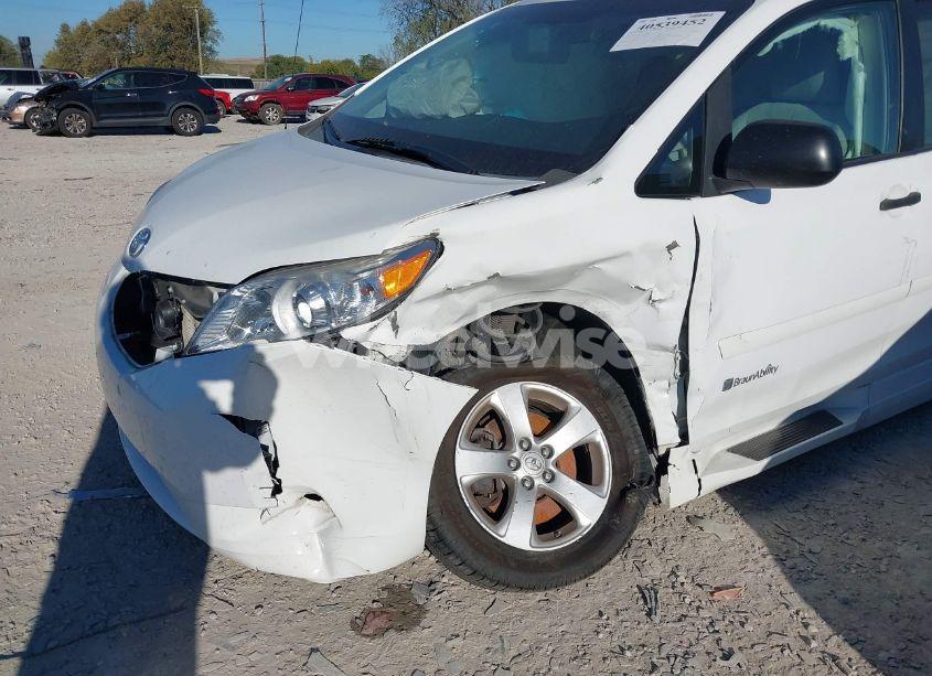 Photo 6 of 2012 Toyota Sienna BASE V6 7 PASSENGER (VIN 5TDZK3DC7CS270240)