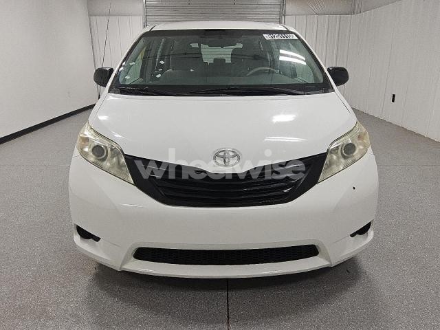 Photo 12 of 2014 TOYOTA SIENNA (VIN 5TDZK3DC7ES460235)