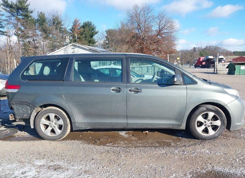 Photo 14 of 2014 Toyota Sienna L V6 7 PASSENGER (VIN 5TDZK3DC7ES514505)