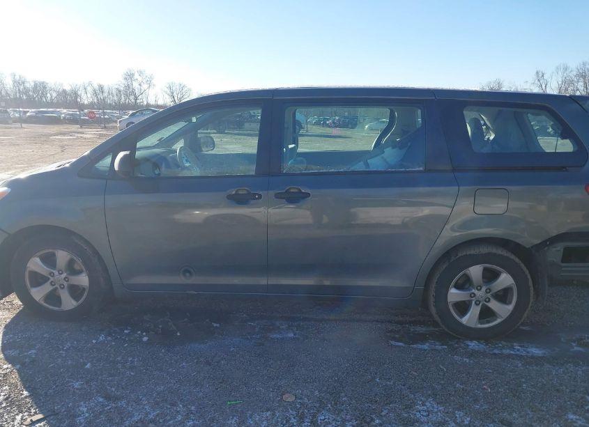Photo 15 of 2014 Toyota Sienna L V6 7 PASSENGER (VIN 5TDZK3DC7ES514505)