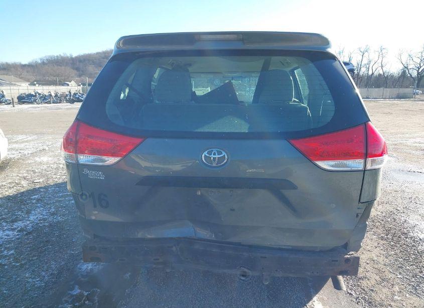 Photo 17 of 2014 Toyota Sienna L V6 7 PASSENGER (VIN 5TDZK3DC7ES514505)