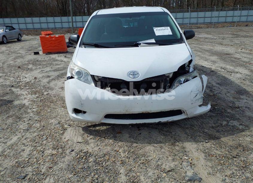 Photo 12 of 2015 Toyota Sienna L 7 PASSENGER (VIN 5TDZK3DC7FS575547)