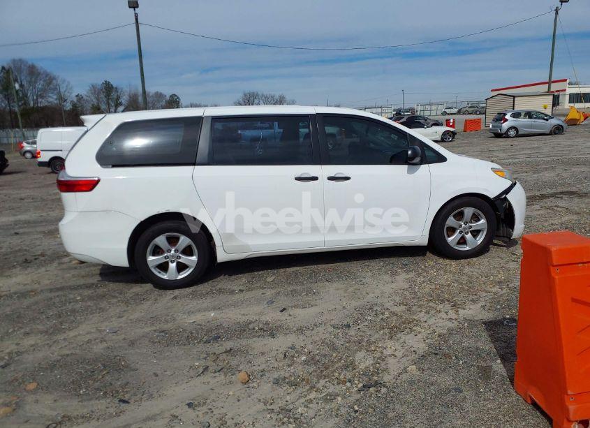 Photo 13 of 2015 Toyota Sienna L 7 PASSENGER (VIN 5TDZK3DC7FS575547)