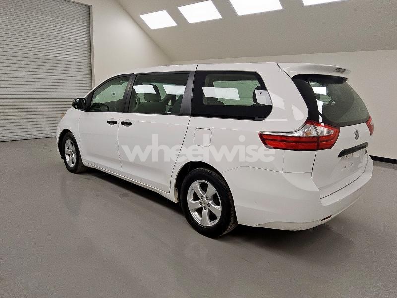 Photo 3 of 2016 TOYOTA SIENNA (VIN 5TDZK3DC7GS705344)