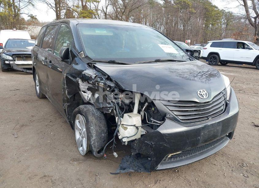 2016 Toyota Sienna L 7 PASSENGER (VIN 5TDZK3DC7GS721298) main photo
