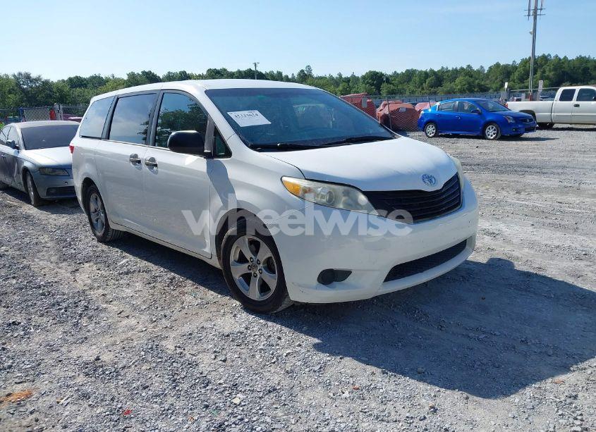 2016 Toyota Sienna L 7 PASSENGER (VIN 5TDZK3DC7GS735427) main photo