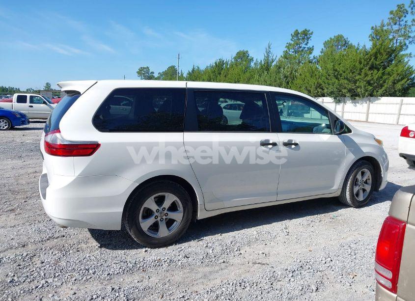 Photo 13 of 2016 Toyota Sienna L 7 PASSENGER (VIN 5TDZK3DC7GS735427)