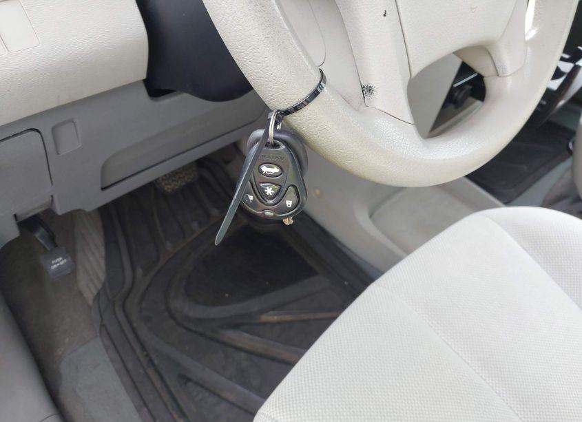 Photo 11 of 2011 Toyota Sienna BASE V6 (VIN 5TDZK3DC8BS002117)