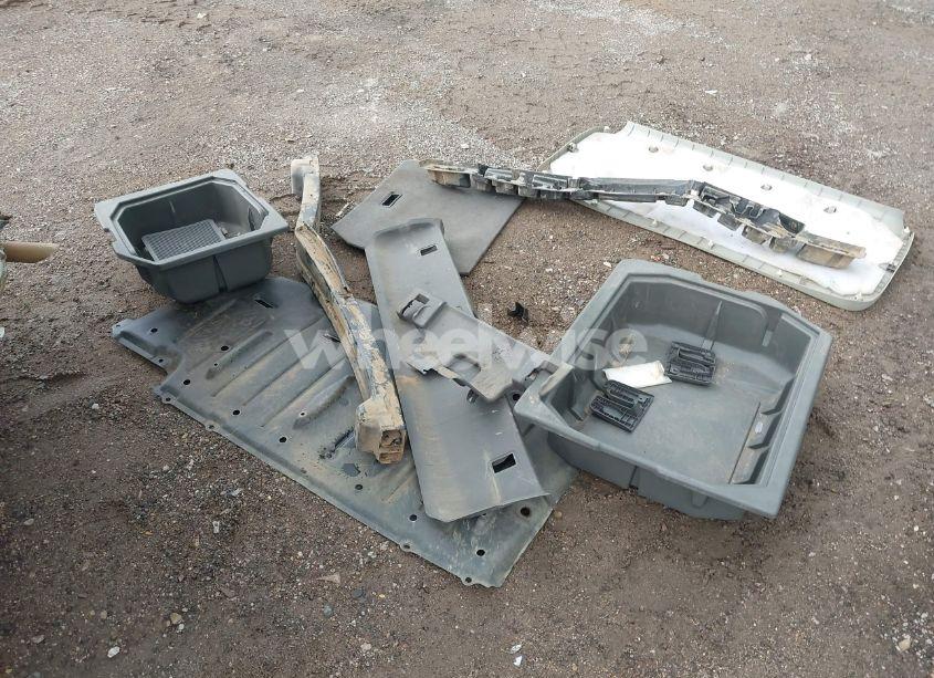 Photo 12 of 2011 Toyota Sienna BASE V6 (VIN 5TDZK3DC8BS030631)