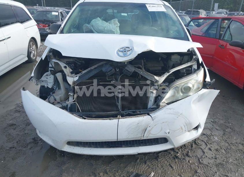 Photo 12 of 2012 Toyota Sienna BASE V6 7 PASSENGER (VIN 5TDZK3DC8CS180806)