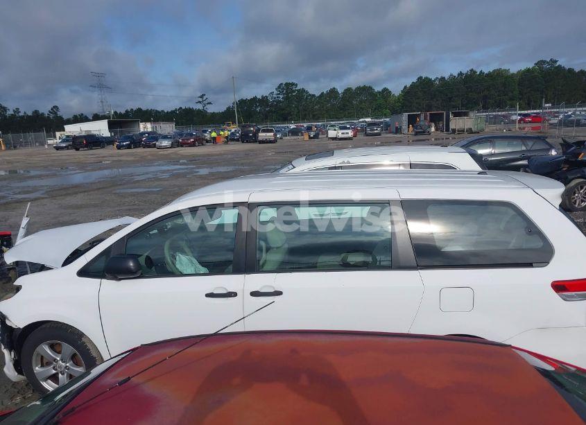 Photo 14 of 2012 Toyota Sienna BASE V6 7 PASSENGER (VIN 5TDZK3DC8CS180806)