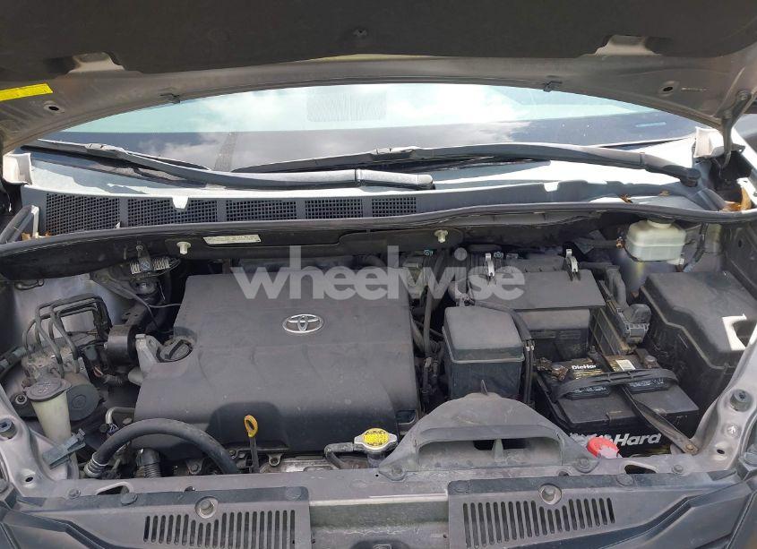 Photo 10 of 2012 Toyota Sienna BASE V6 7 PASSENGER (VIN 5TDZK3DC8CS190719)