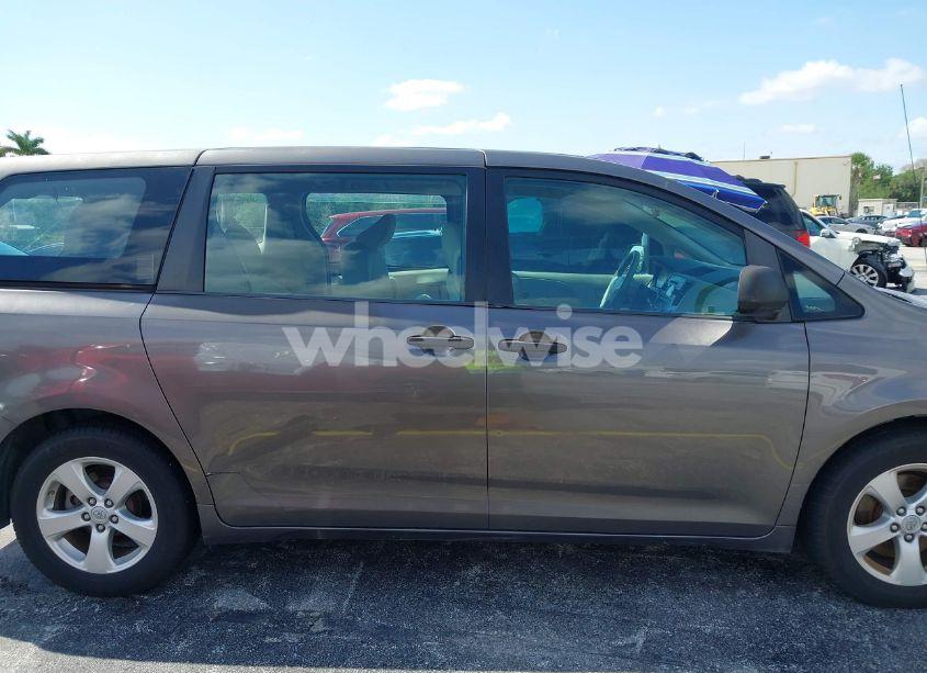 Photo 14 of 2012 Toyota Sienna BASE V6 7 PASSENGER (VIN 5TDZK3DC8CS190719)