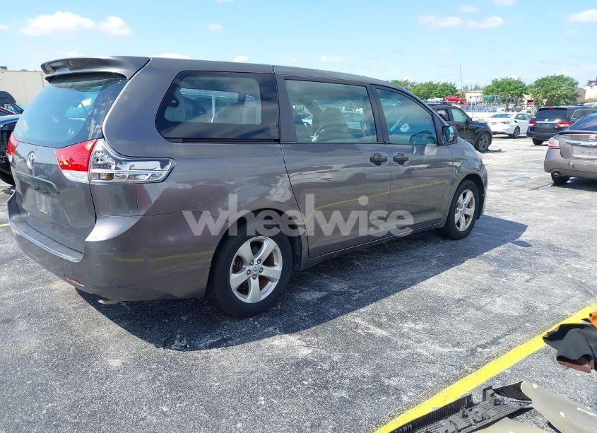 Photo 4 of 2012 Toyota Sienna BASE V6 7 PASSENGER (VIN 5TDZK3DC8CS190719)