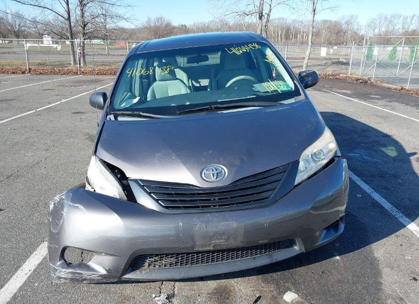 Photo 12 of 2013 Toyota Sienna L V6 7 PASSENGER (VIN 5TDZK3DC8DS286853)