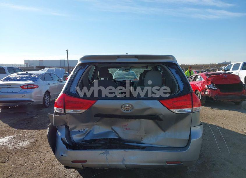 Photo 16 of 2013 Toyota Sienna L V6 7 PASSENGER (VIN 5TDZK3DC8DS399346)