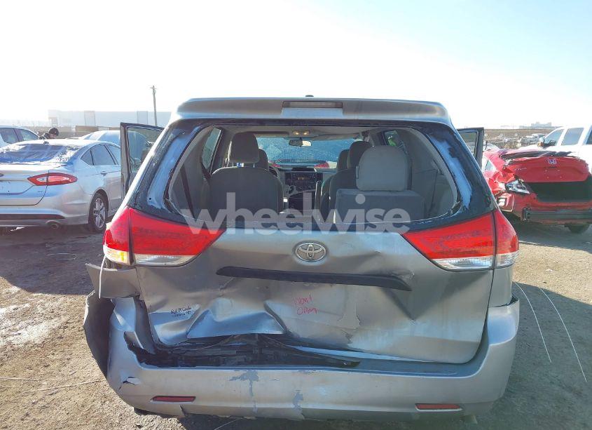 Photo 6 of 2013 Toyota Sienna L V6 7 PASSENGER (VIN 5TDZK3DC8DS399346)