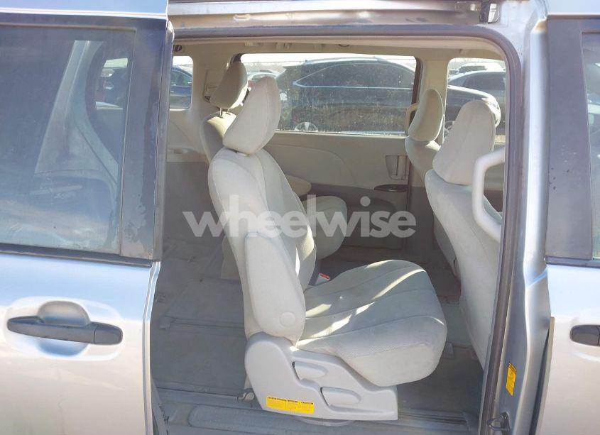 Photo 8 of 2013 Toyota Sienna L V6 7 PASSENGER (VIN 5TDZK3DC8DS399346)