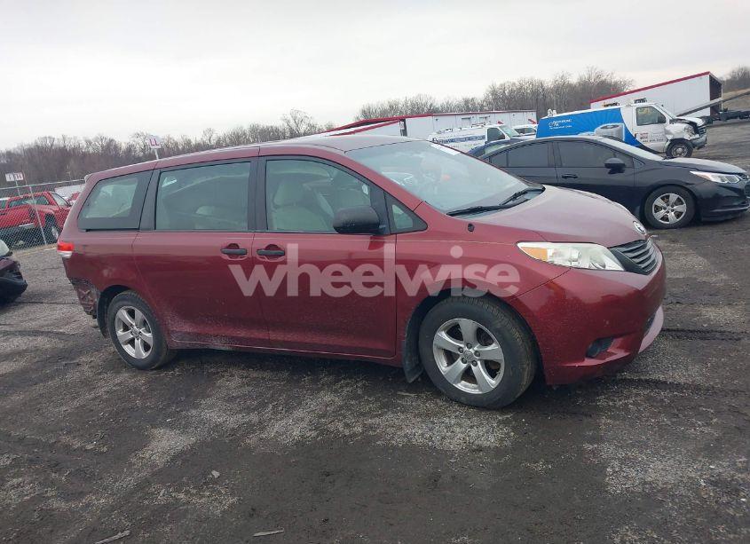Photo 13 of 2014 Toyota Sienna L V6 7 PASSENGER (VIN 5TDZK3DC8ES477402)