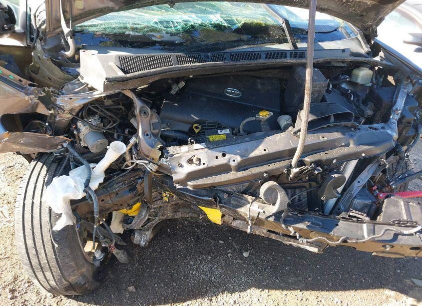 Photo 6 of 2016 Toyota Sienna L 7 PASSENGER (VIN 5TDZK3DC8GS725330)