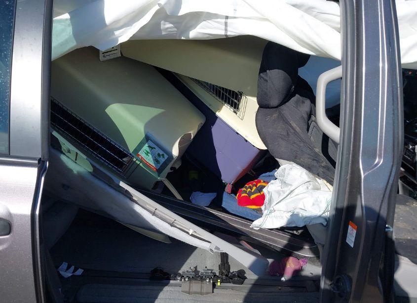 Photo 8 of 2016 Toyota Sienna L 7 PASSENGER (VIN 5TDZK3DC8GS725330)