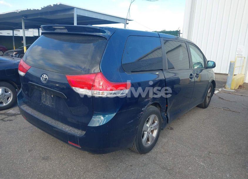 Photo 4 of 2011 Toyota Sienna BASE V6 (VIN 5TDZK3DC9BS028189)