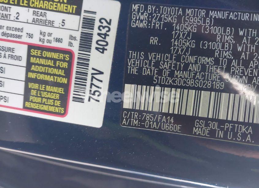 Photo 9 of 2011 Toyota Sienna BASE V6 (VIN 5TDZK3DC9BS028189)