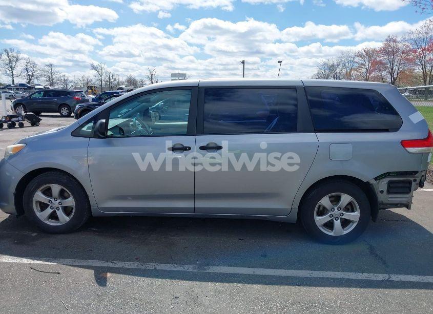 Photo 14 of 2013 Toyota Sienna L V6 7 PASSENGER (VIN 5TDZK3DC9DS298333)